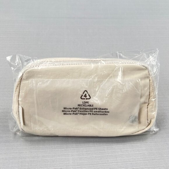 RARE! NEW Lululemon Everywhere Belt Bag (1L) - WHITE OPAL - Unisex Minimalist - Picture 2 of 11